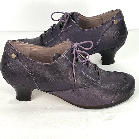 Kickers Steampunk Whimsigoth Purple Leather Heeled Shoes size 10 Retro Comfy - Picture 1 of 15
